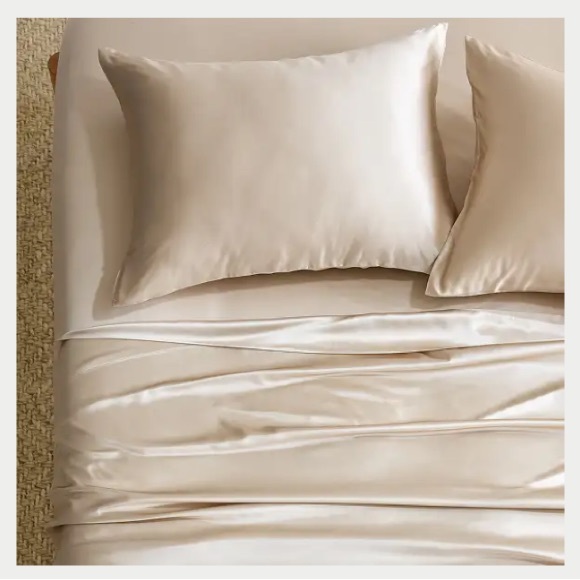 Quince Silk Pillowcase - Picture 3 of 5